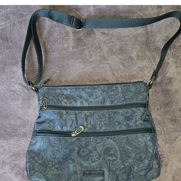 Sakroots Artist Circle Basic Crossbody in Black Spirit Desert Eco-Friendly‎ - Picture 1 of 8